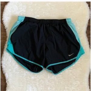 Nike shorts women